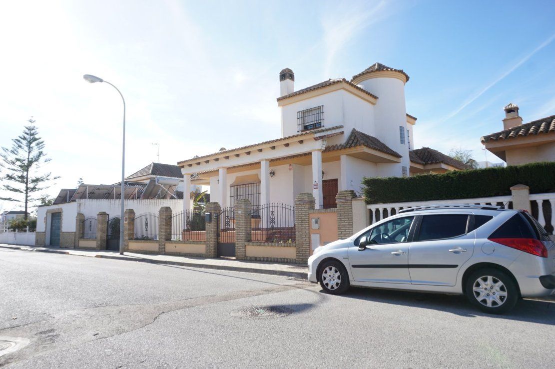Luxury Villa in Chipiona, PLAYA, for rent
